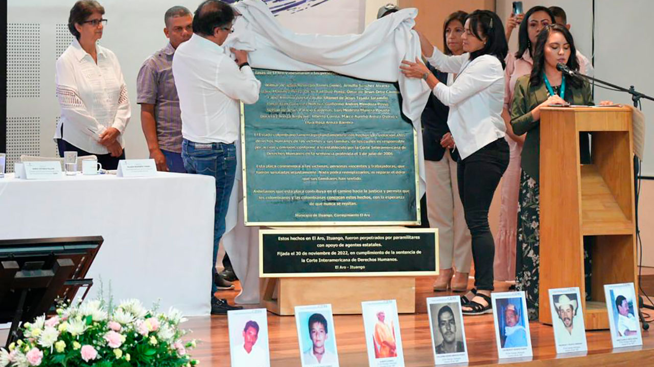 Presidente Gustavo Petro en el acto de reconocimiento de responsabilidad del Estado y pedido de perdón - Caso Masacres de Ituang