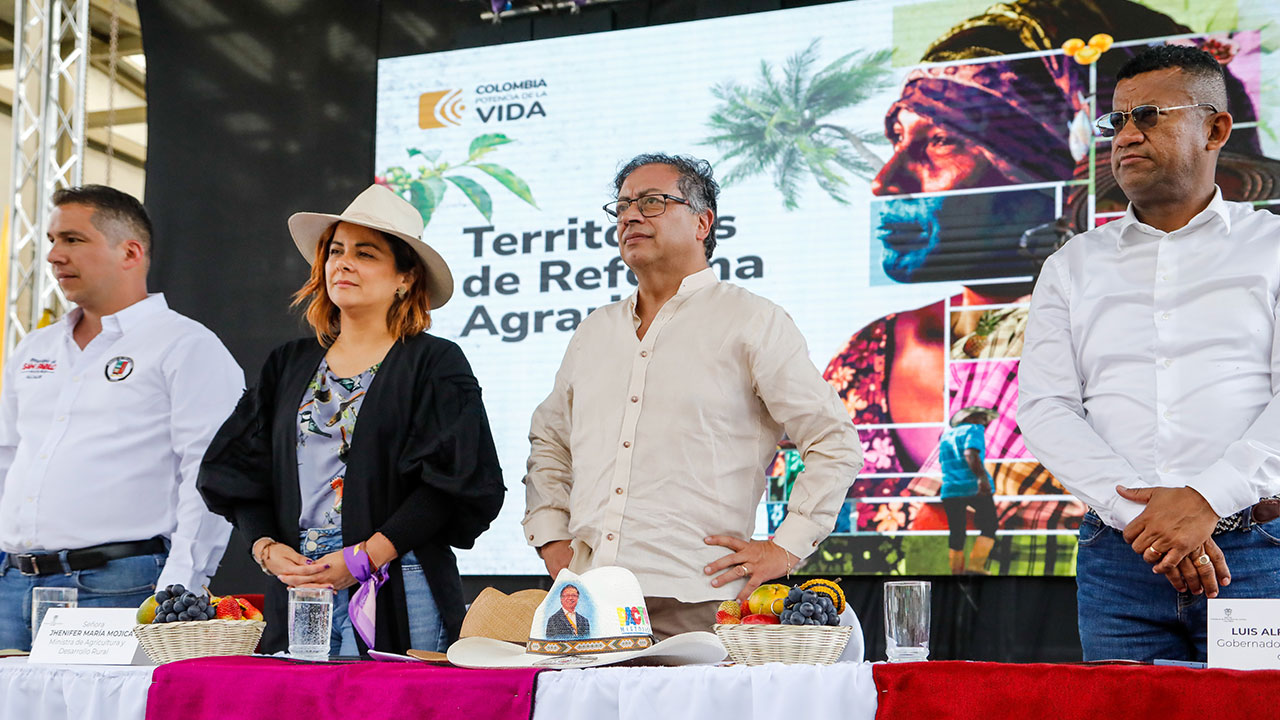 Presidente Gustavo Petro en el marco del programa de territorios de reforma agraria en San Pablo, Nariño